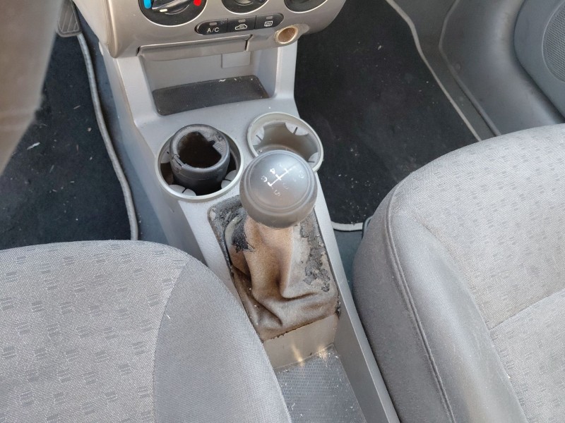 kia rio i hatchback (dc) del año 2004