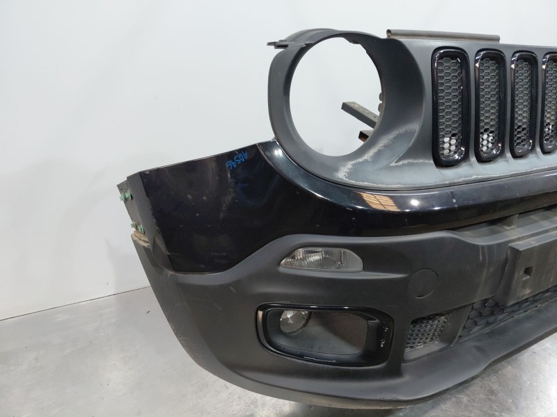 Recambio de paragolpes delantero para jeep renegade night eagle 4x4 referencia OEM IAM   