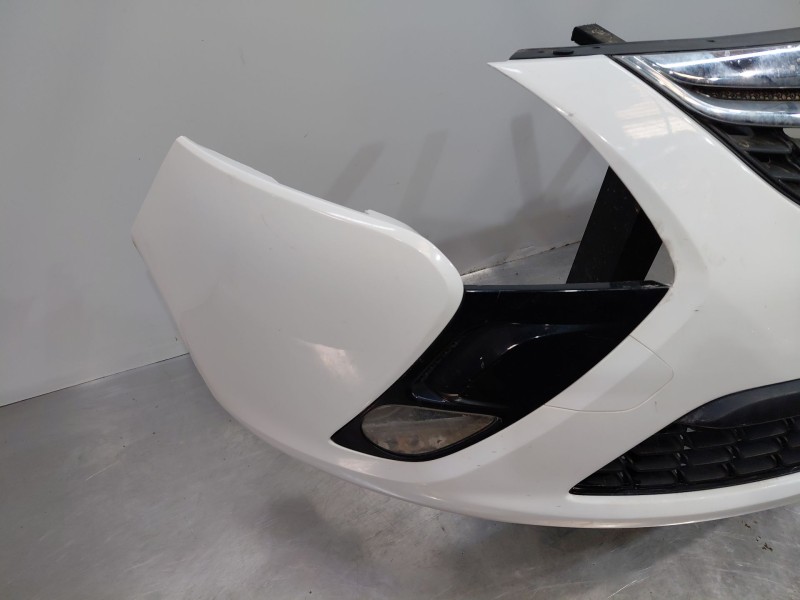 Recambio de paragolpes delantero para opel zafira tourer selective referencia OEM IAM 13354140  