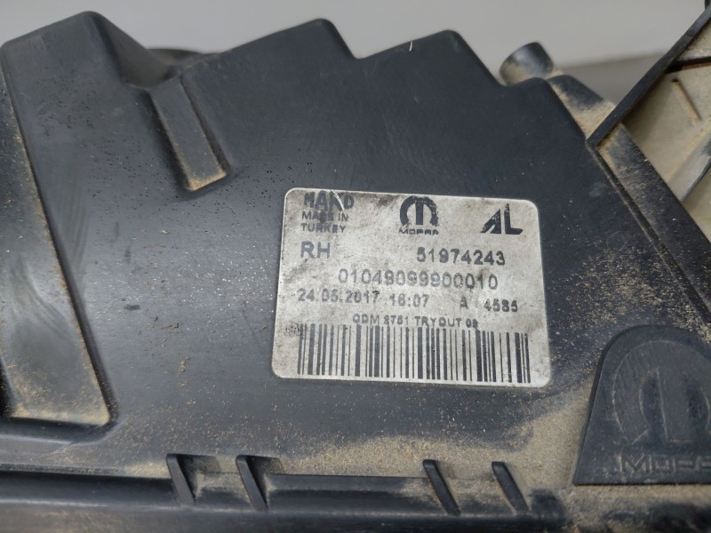 Recambio de faro derecho para fiat doblo ii cargo (263) multijet referencia OEM IAM   