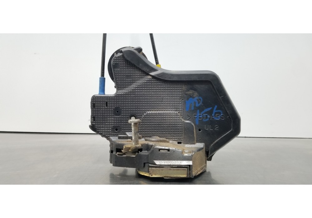 Recambio de cerradura puerta trasera izquierda para toyota corolla verso (r1) 1.8 luna referencia OEM IAM 690600F010  