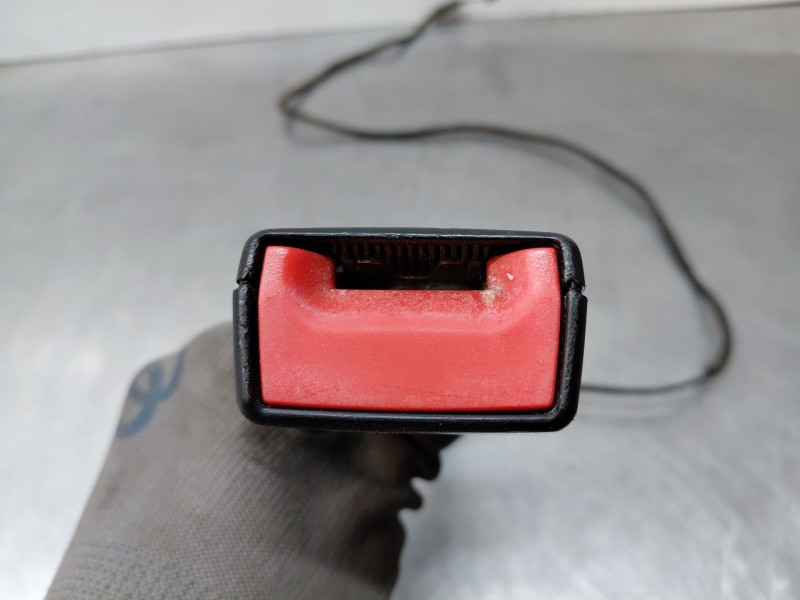 Recambio de enganche del cinturon delantero izq para ford s-max (wa6) 2.0 tdci referencia OEM IAM   