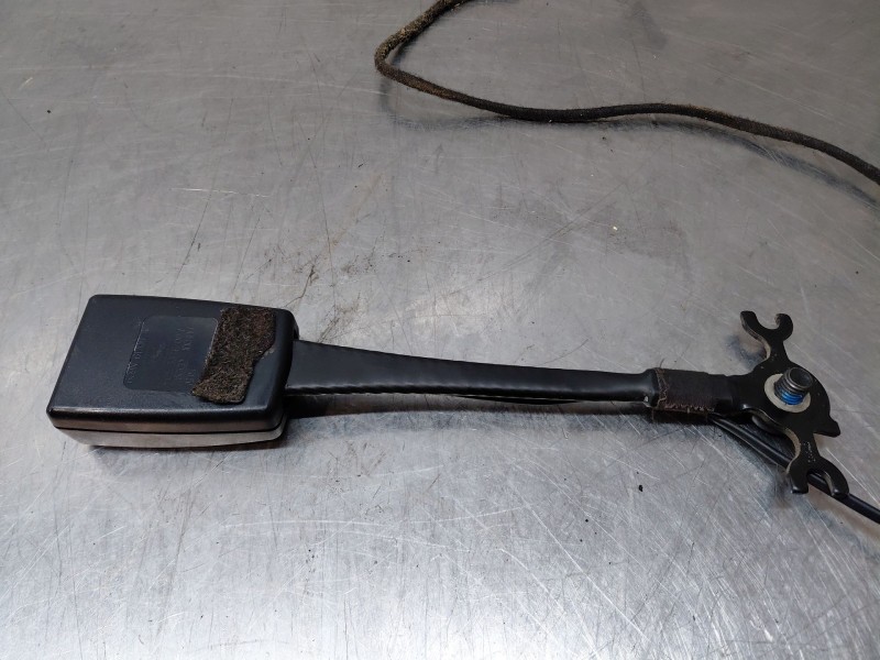 Recambio de enganche del cinturon delantero izq para ford s-max (wa6) 2.0 tdci referencia OEM IAM   