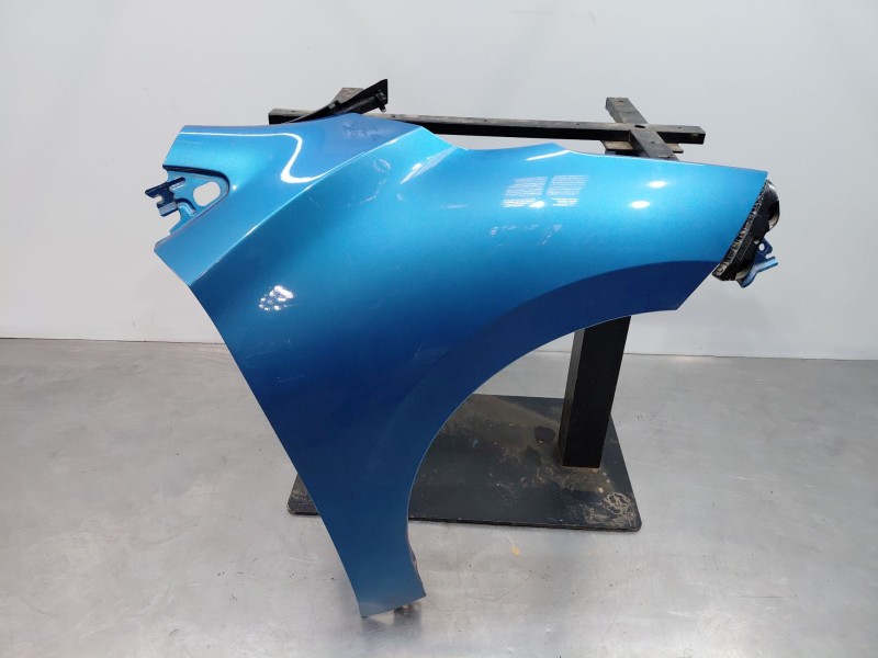 Recambio de aleta delantera derecha para nissan micra v (k14) acenta referencia OEM IAM   