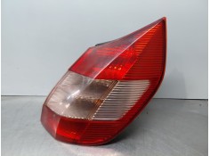 Recambio de piloto trasero derecho para renault grand scénic ii (jm0/1_) 1.9 dci (jm0g, jm12, jm1g, jm2c) referencia OEM IAM 820