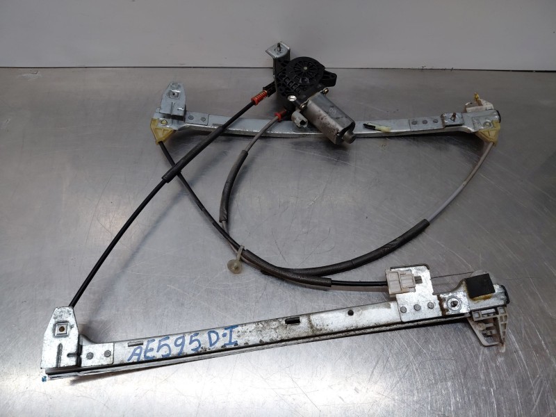 Recambio de elevalunas delantero izquierdo para citroën xsara (n1) 1.6 i referencia OEM IAM 9221H4  