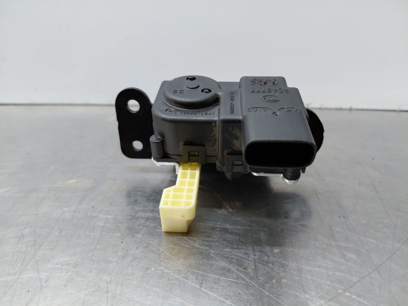 Recambio de cerradura maletero / porton para kia niro concept referencia OEM IAM   