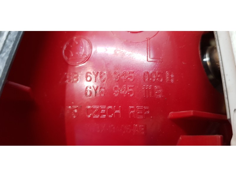 Recambio de piloto trasero izquierdo para skoda fabia (6y2/6y3) classic referencia OEM IAM 6Y6945095B  