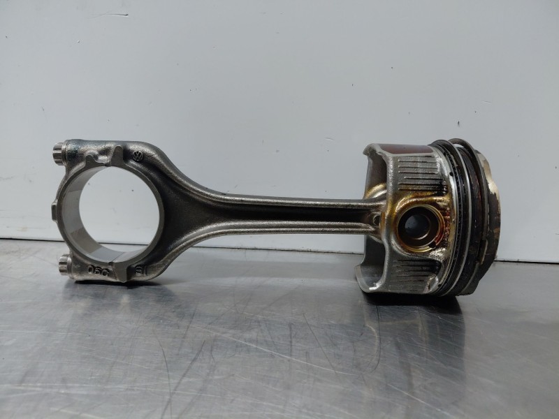 Recambio de piston para seat arona suv referencia OEM IAM   
