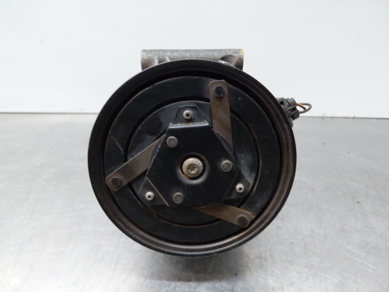 Recambio de compresor aire acondicionado para renault megane ii berlina 5p authentique referencia OEM IAM 8200600110  