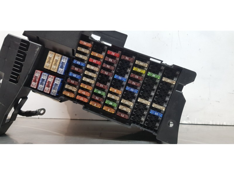 Recambio de caja reles / fusibles para mercedes clase a (w169) a 180 cdi (169.007) referencia OEM IAM 1695451740  