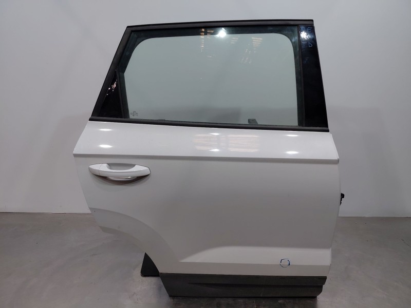 Recambio de puerta trasera derecha para seat ateca style go referencia OEM IAM   
