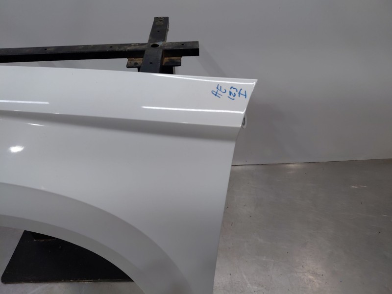 Recambio de aleta delantera izquierda para seat ateca style go referencia OEM IAM   