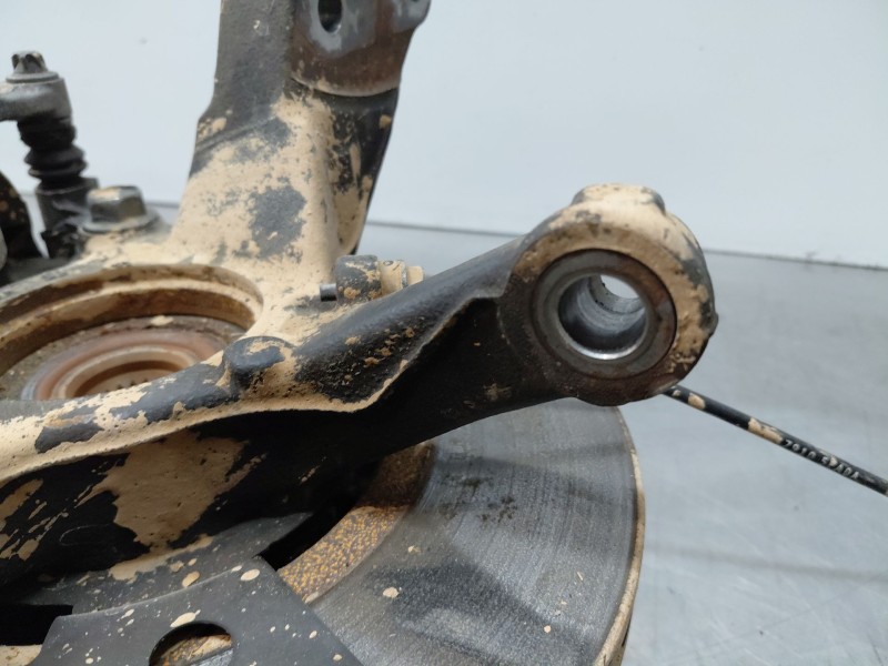 Recambio de mangueta delantera derecha para nissan micra v (k14) acenta referencia OEM IAM   