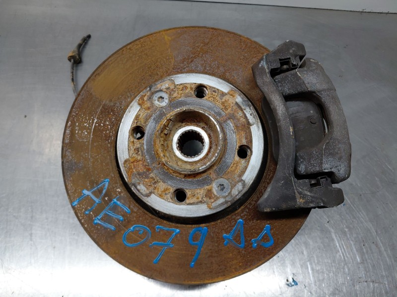 Recambio de mangueta delantera derecha para nissan micra v (k14) acenta referencia OEM IAM   