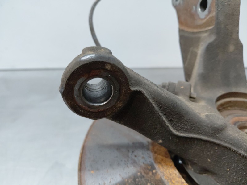 Recambio de mangueta delantera izquierda para nissan micra v (k14) acenta referencia OEM IAM   