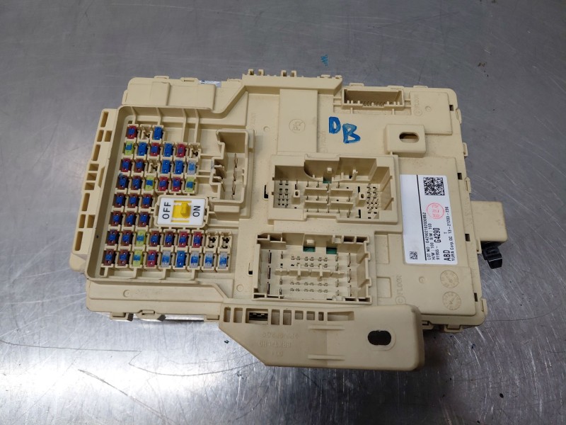 Recambio de caja reles / fusibles para hyundai i30 (pde, pd, pden) 1.5 referencia OEM IAM   