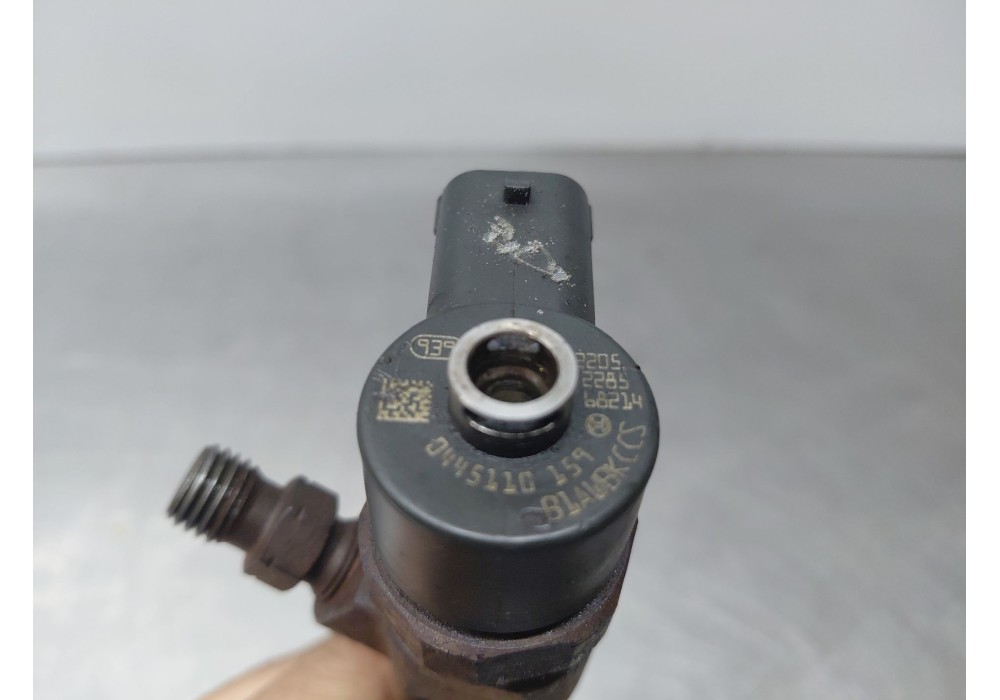 Recambio de inyector para opel zafira / zafira family b (a05) 1.9 cdti (m75) referencia OEM IAM 0445110159  