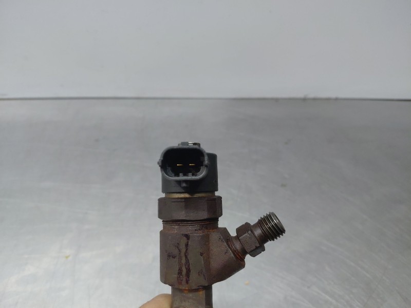 Recambio de inyector para opel zafira / zafira family b (a05) 1.9 cdti (m75) referencia OEM IAM 0445110159  