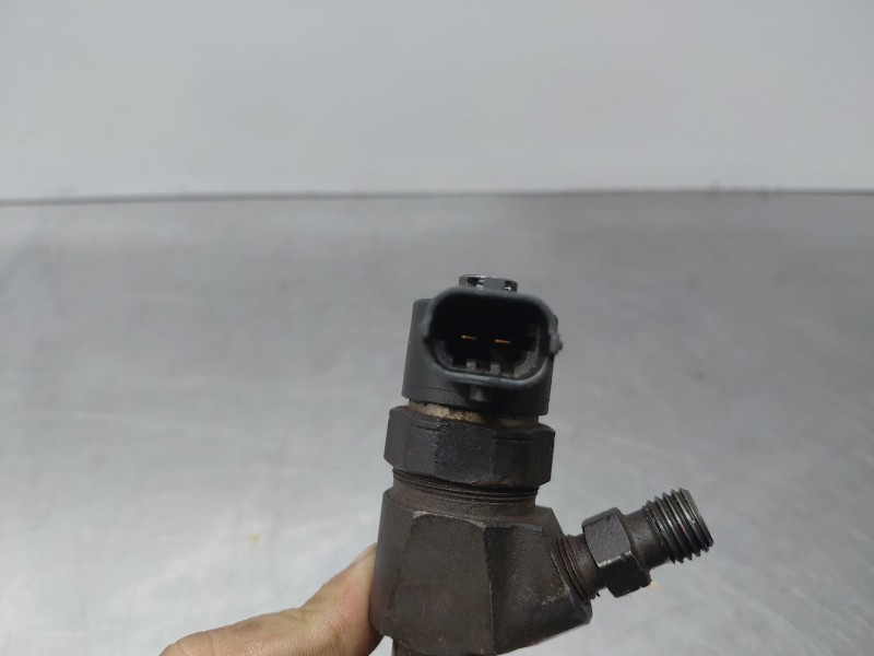 Recambio de inyector para opel zafira / zafira family b (a05) 1.9 cdti (m75) referencia OEM IAM 0445110159  