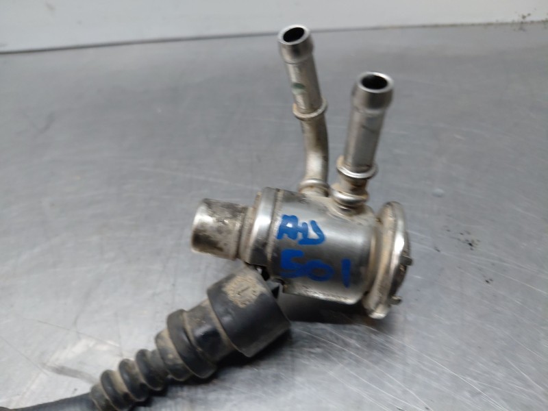 Recambio de inyector para renault master iii furgón referencia OEM IAM   