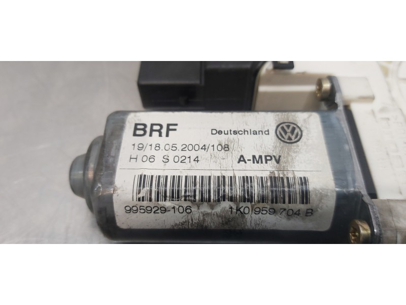 Recambio de motor elevalunas trasero derecho para volkswagen touran (1t1) advance referencia OEM IAM 1K0959704B   Recambio de motor elevalunas trasero derecho para volkswagen touran (1t1) advance referencia OEM IAM 1K0959704B