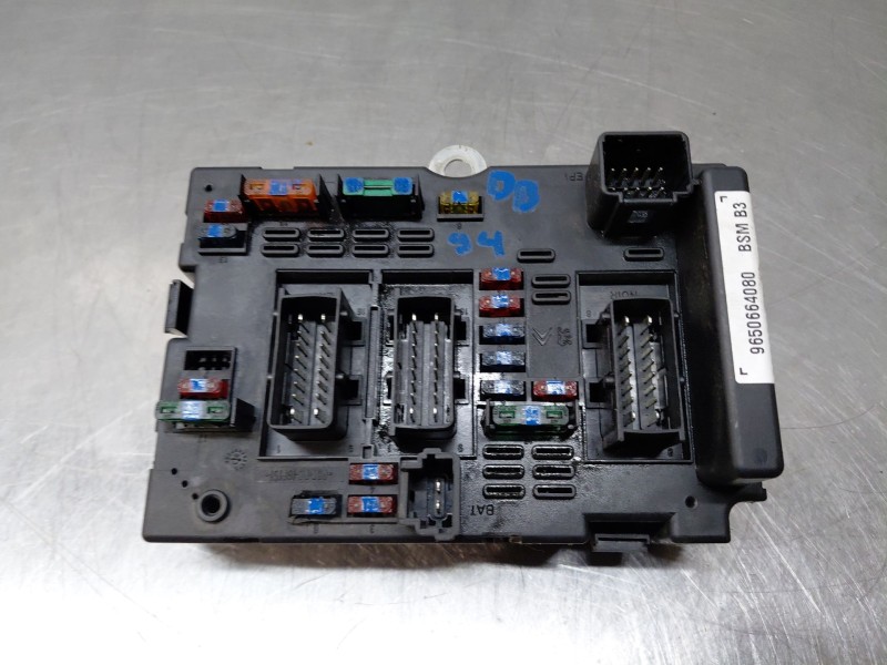 Recambio de caja reles / fusibles para peugeot 807 (eb_) 2.2 hdi referencia OEM IAM   
