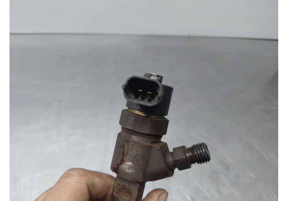 Recambio de inyector para opel zafira / zafira family b (a05) 1.9 cdti (m75) referencia OEM IAM 0445110159  