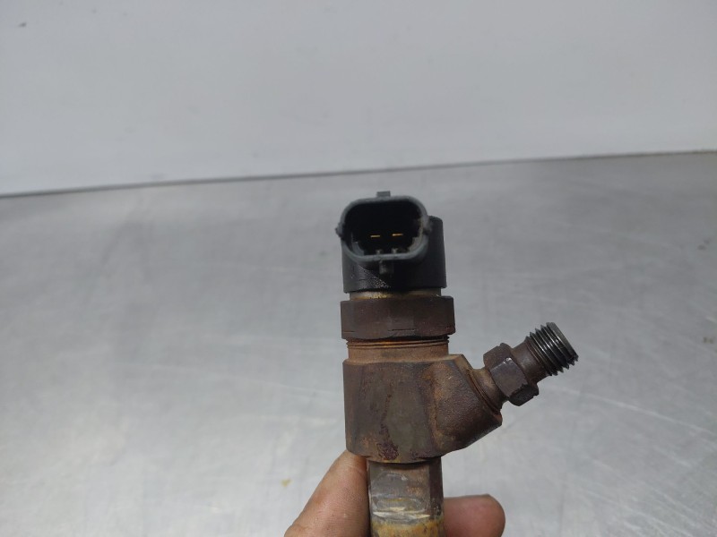 Recambio de inyector para opel zafira / zafira family b (a05) 1.9 cdti (m75) referencia OEM IAM 0445110159  