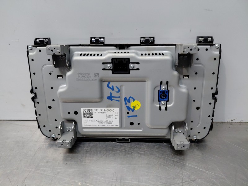 Recambio de pantalla multifuncion para seat ateca style go referencia OEM IAM   