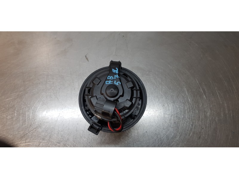 Recambio de motor calefaccion para peugeot 2008 (--.2013) active referencia OEM IAM T1013140A  