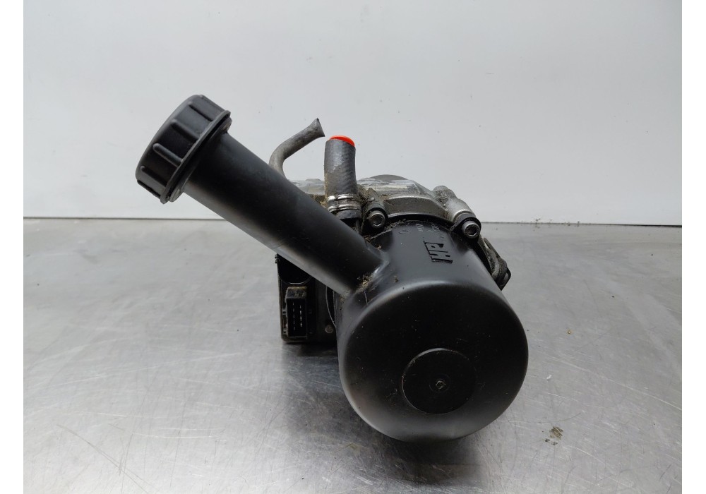 Recambio de bomba direccion para peugeot 407 (6d_) 2.0 hdi 135 (6drhrh, 6drhre, 6drhrg, 6drhrj) referencia OEM IAM   