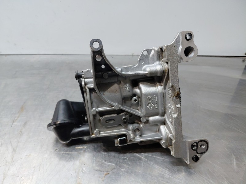 Recambio de bomba aceite para volkswagen t-cross advance referencia OEM IAM   