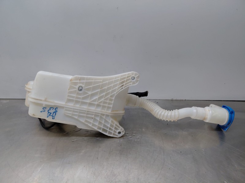 Recambio de deposito limpia para volkswagen t-cross advance referencia OEM IAM   