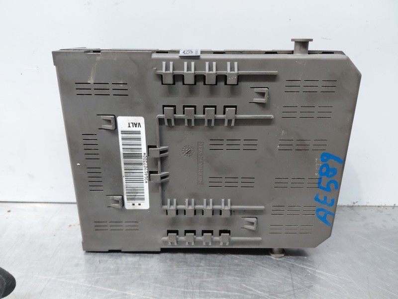 Recambio de caja reles / fusibles para peugeot 807 (eb_) 2.2 hdi referencia OEM IAM   