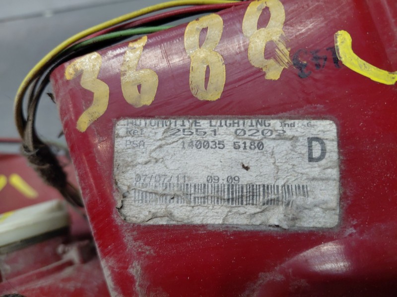 Recambio de piloto trasero derecho para peugeot 807 (eb_) 2.2 hdi referencia OEM IAM   