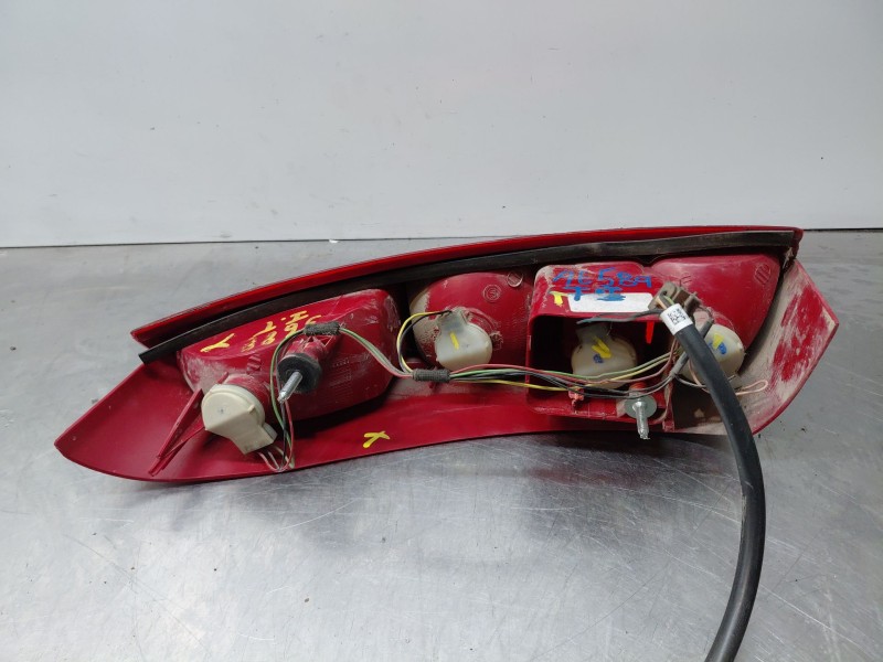 Recambio de piloto trasero izquierdo para peugeot 807 (eb_) 2.2 hdi referencia OEM IAM   