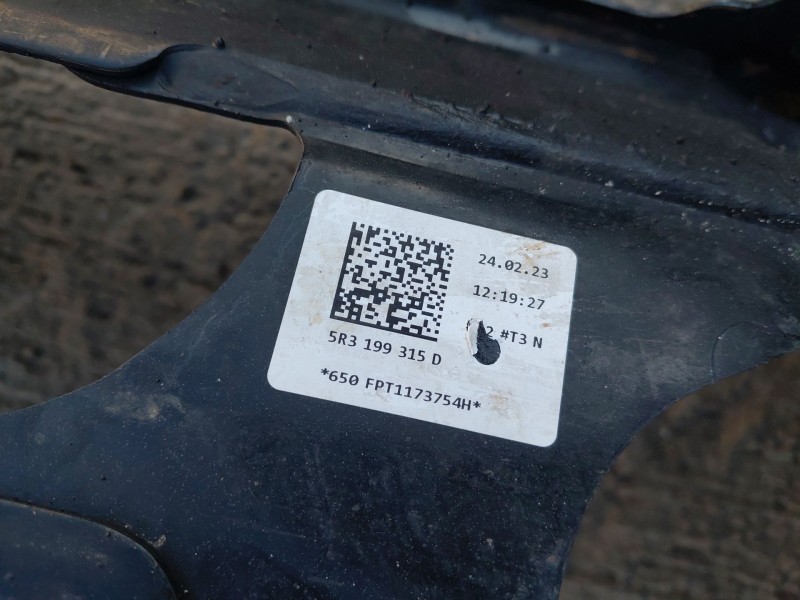 Recambio de puente delantero para volkswagen caddy v cargo referencia OEM IAM   