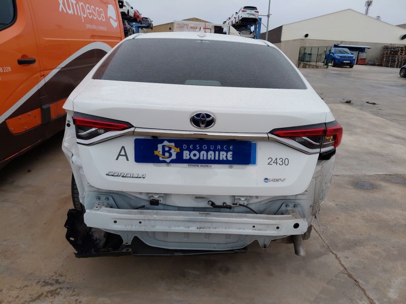 toyota corolla sedán (_e21_) del año 2026