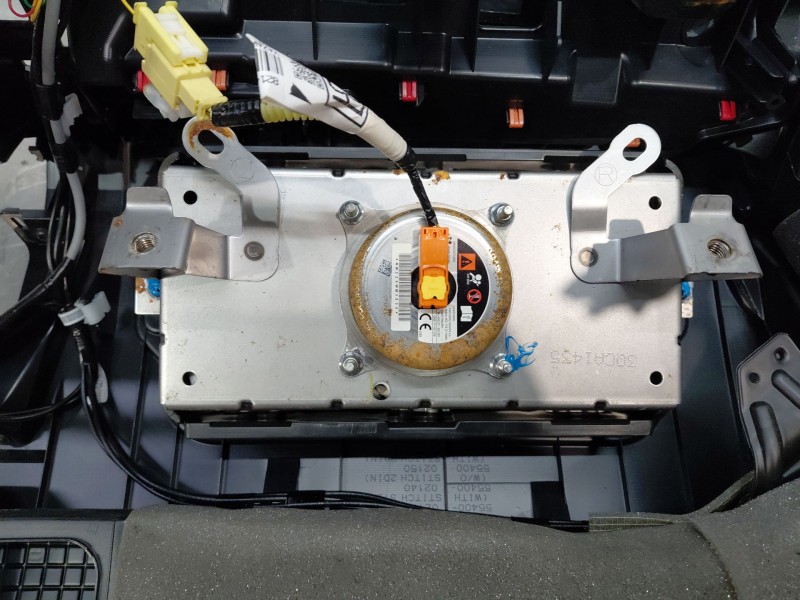 Recambio de kit airbag para toyota corolla (e21) hev referencia OEM IAM   