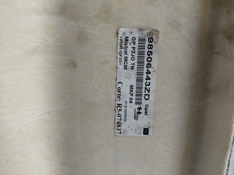 Recambio de techo interior para opel corsa f elegance referencia OEM IAM   