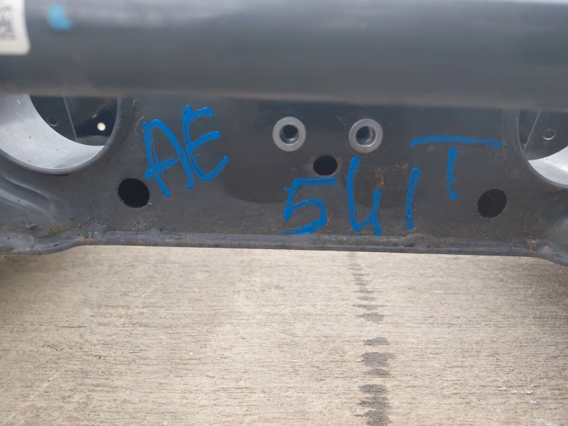 Recambio de puente trasero para land rover range rover evoque (l551) 2.0 d150 referencia OEM IAM LR139933  