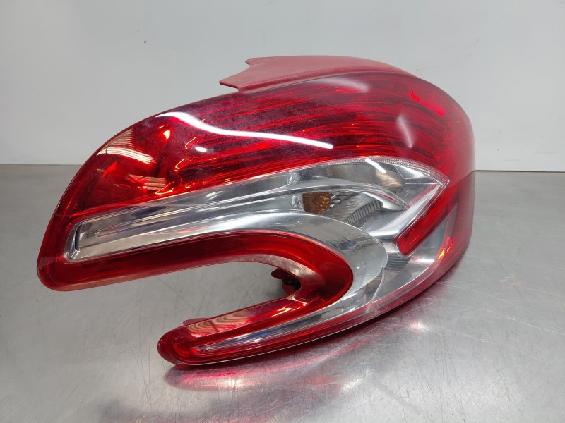 Recambio de piloto trasero izquierdo para peugeot 208 acces referencia OEM IAM 9672628280  