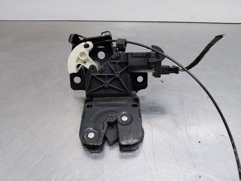 Recambio de cerradura maletero / porton para audi tt (8j3/8j9) coupe referencia OEM IAM 8P4827505C  