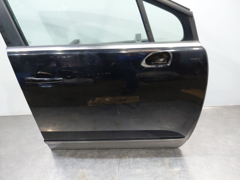 Recambio de puerta delantera derecha para peugeot 5008 (0u_, 0e_) 1.6 hdi referencia OEM IAM 9004AV  