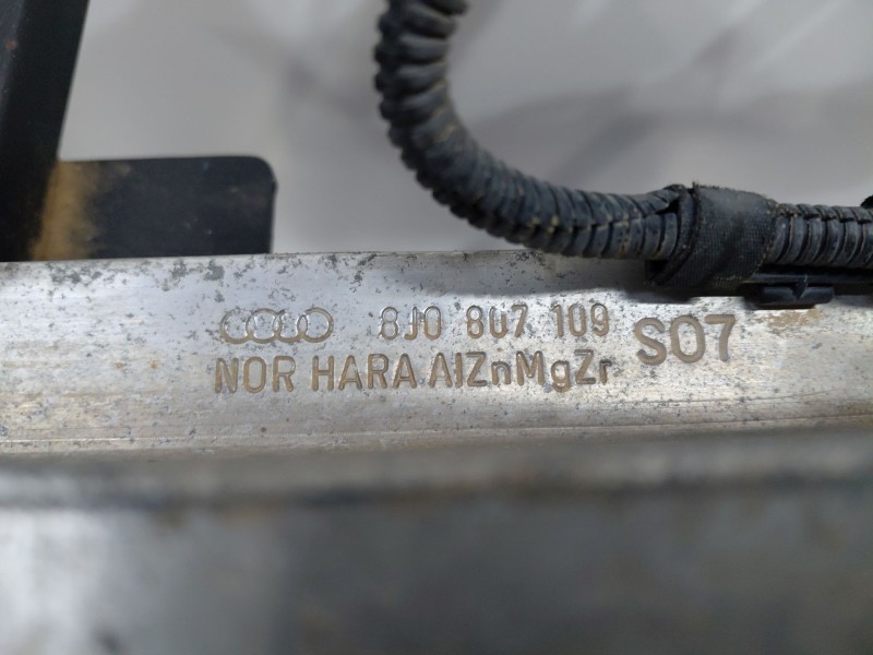 Recambio de refuerzo paragolpes delantero para audi tt (8j3/8j9) coupe referencia OEM IAM 8J0807109  