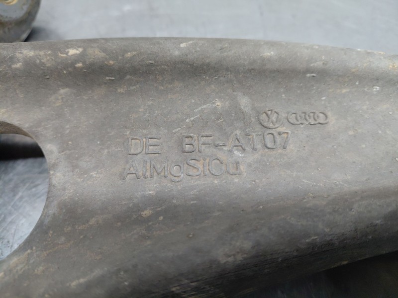 Recambio de brazo suspension inferior delantero derecho para audi tt (8j3/8j9) coupe referencia OEM IAM 8J0407151D  