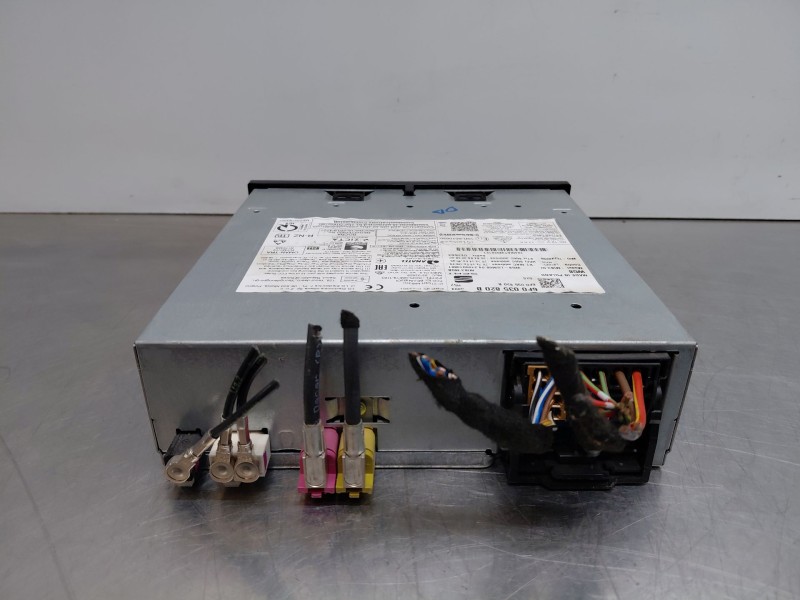 Recambio de sistema audio / radio cd para seat ateca style go referencia OEM IAM 6F0035820B  