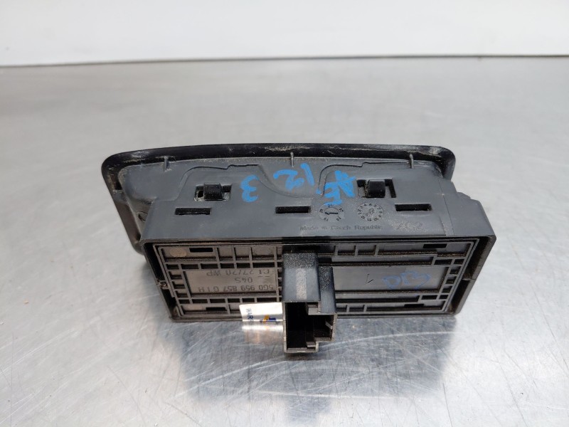 Recambio de mando elevalunas delantero izquierdo para seat ateca style go referencia OEM IAM 5G0959857GIHA 5G0959857 