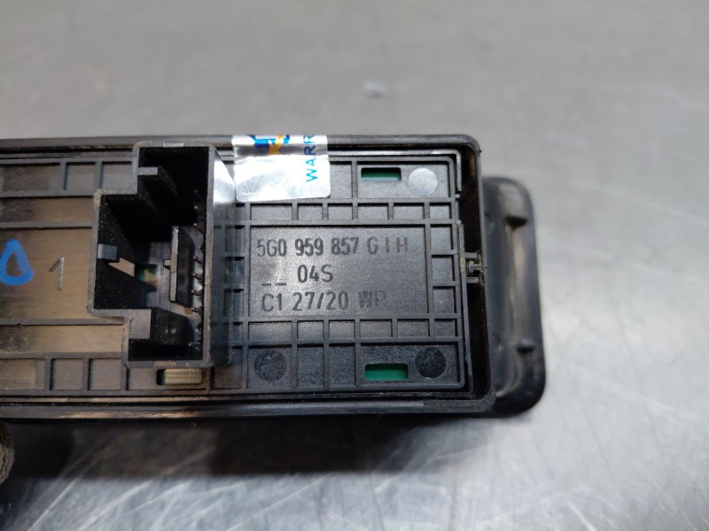 Recambio de mando elevalunas delantero izquierdo para seat ateca style go referencia OEM IAM 5G0959857GIHA 5G0959857 